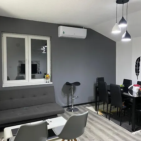 Luxe * Skopje